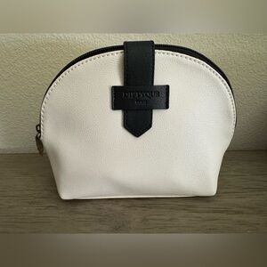 Diptyque Paris Amenities Bag for Business & First Class Qatar Airlines